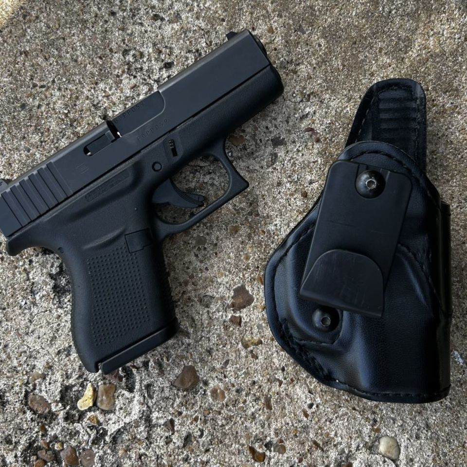 Image 1 - Glock 43 w/ Safariland holster