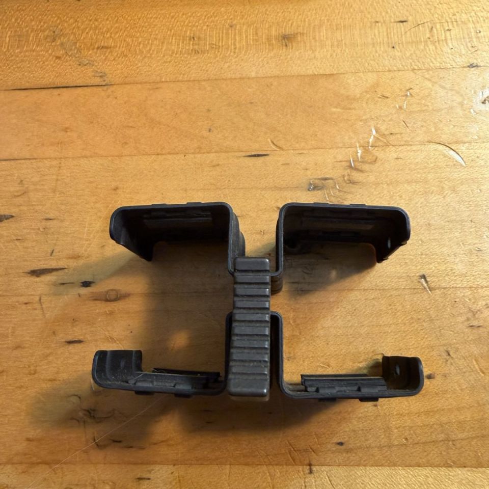 Image 2 - HK 40/10 magazine clamp