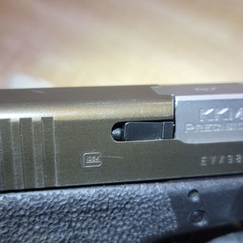 Image 4 - Gen 3 Glock 17