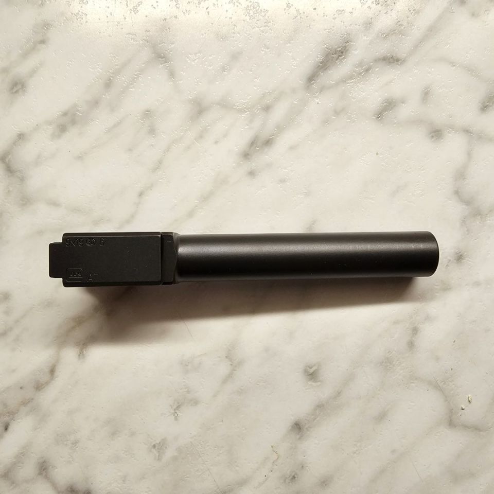 Image 1 - Gen 6 Glock 17 oem barrel