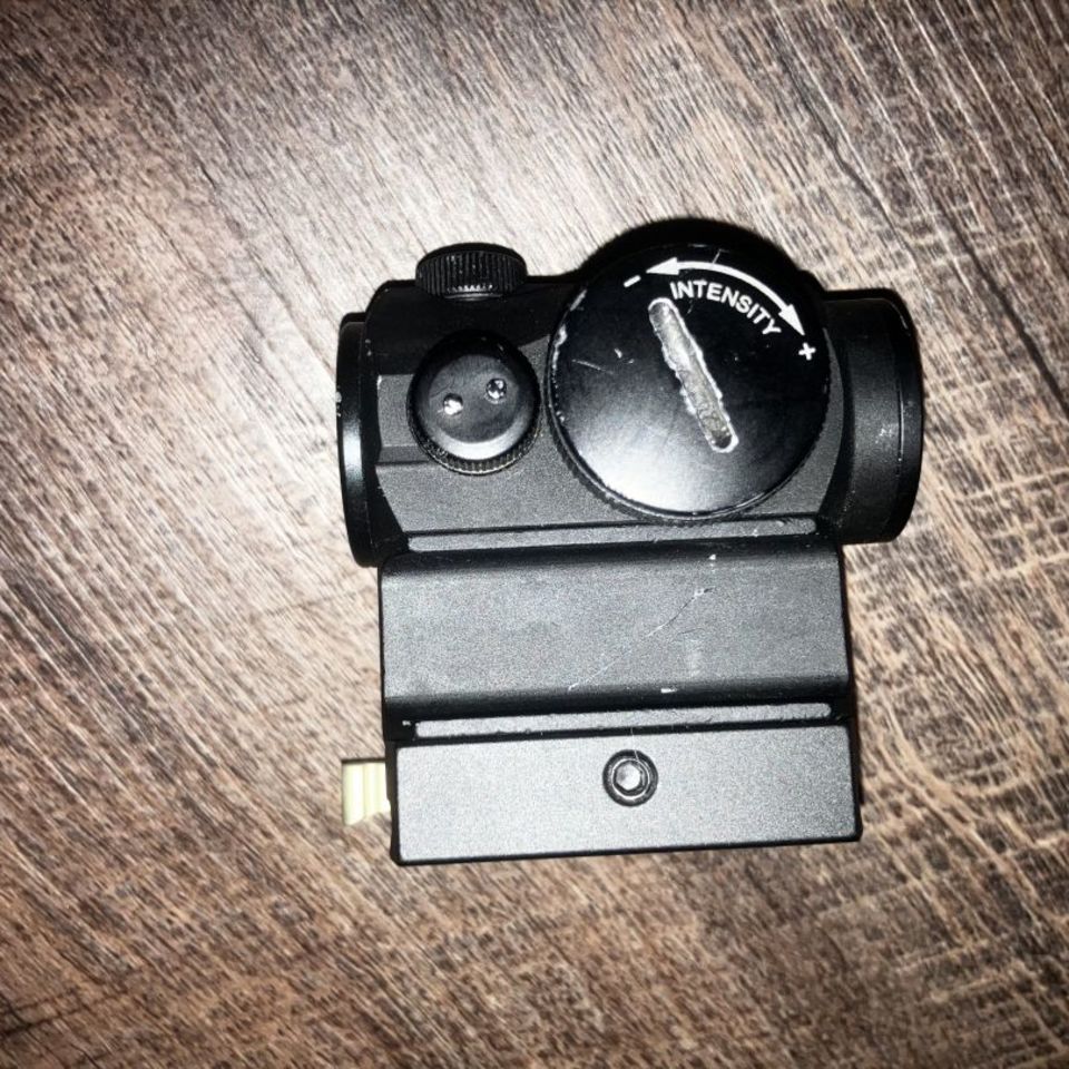 Image 2 - Aimpoint Micro T1 w QD mount 