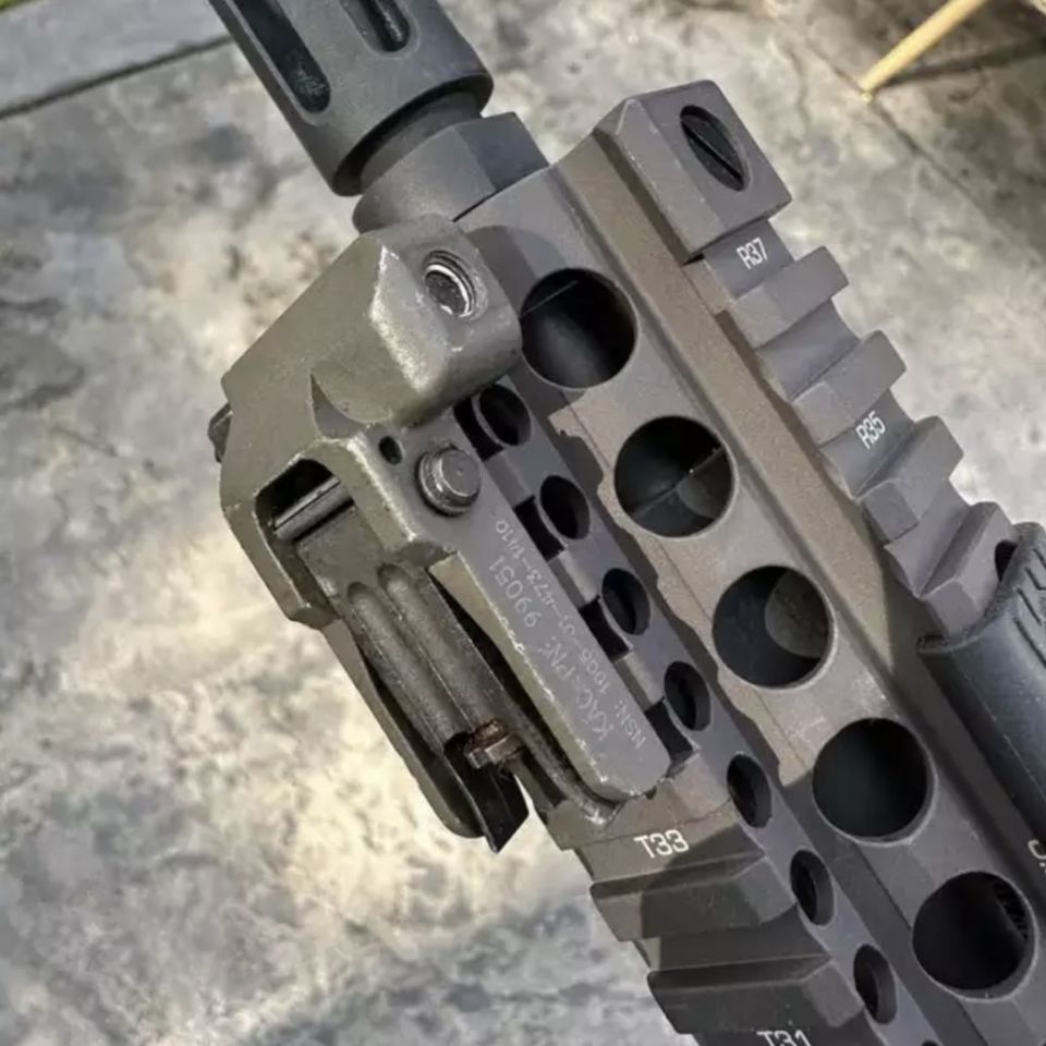 Image 1 - KAC 99051 Taupe BUIS