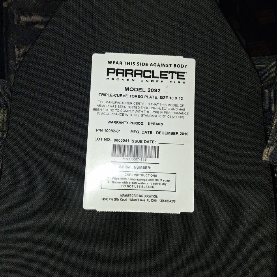 Image 3 - Carrier & lvl 4 ceremic plates