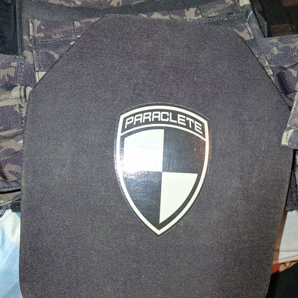 Image 5 - Carrier & lvl 4 ceremic plates