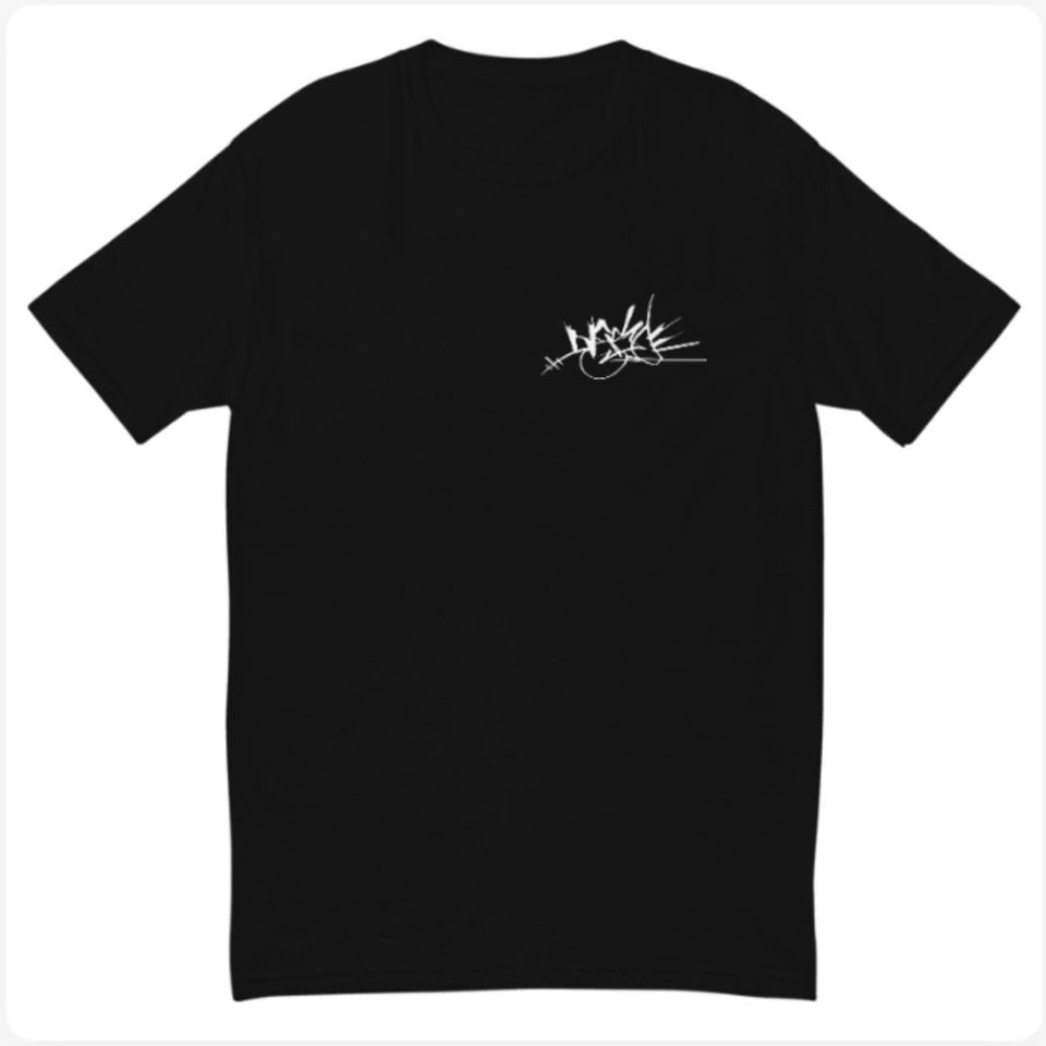 Image 3 - T-shirts for sale 