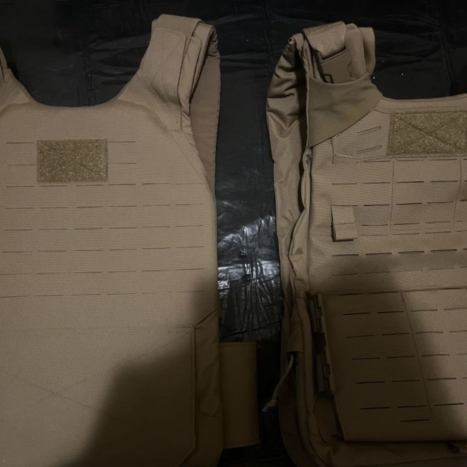 Image 4 - USMC gen 3 plate carrier setup