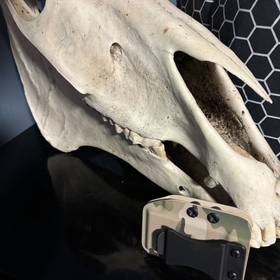 Image 3 - M&P 5.7 mag pouch KYDEX