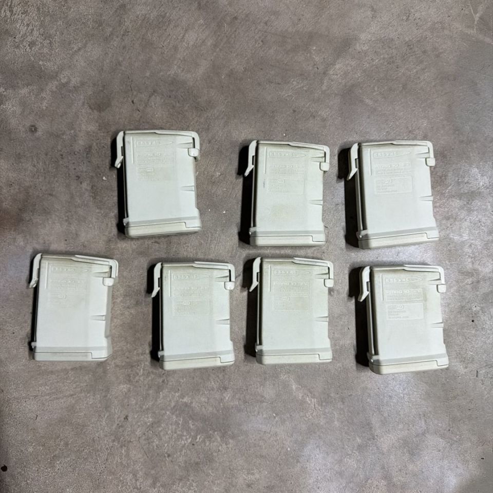 Image 2 - PMAG 10 Factory Sand Color