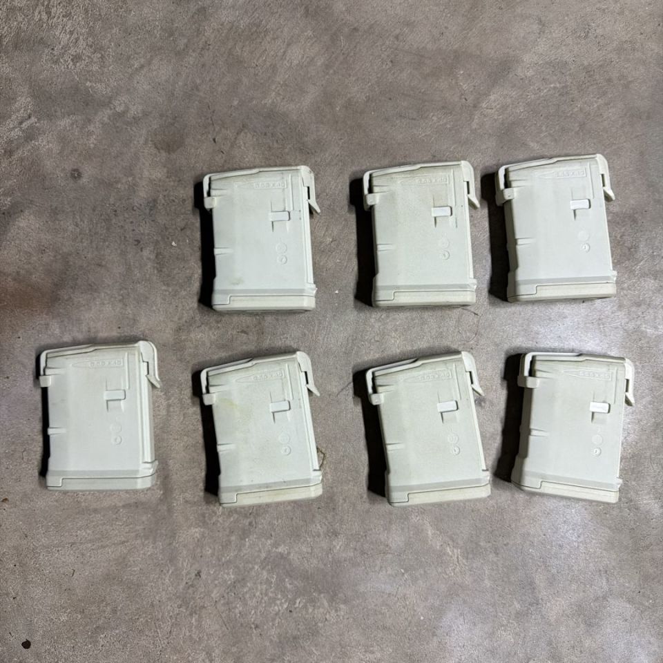 Image 1 - PMAG 10 Factory Sand Color