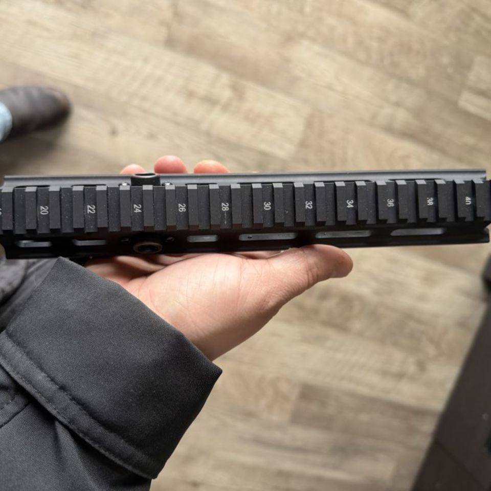 Image 3 - HK MR556A4 Rail 10”