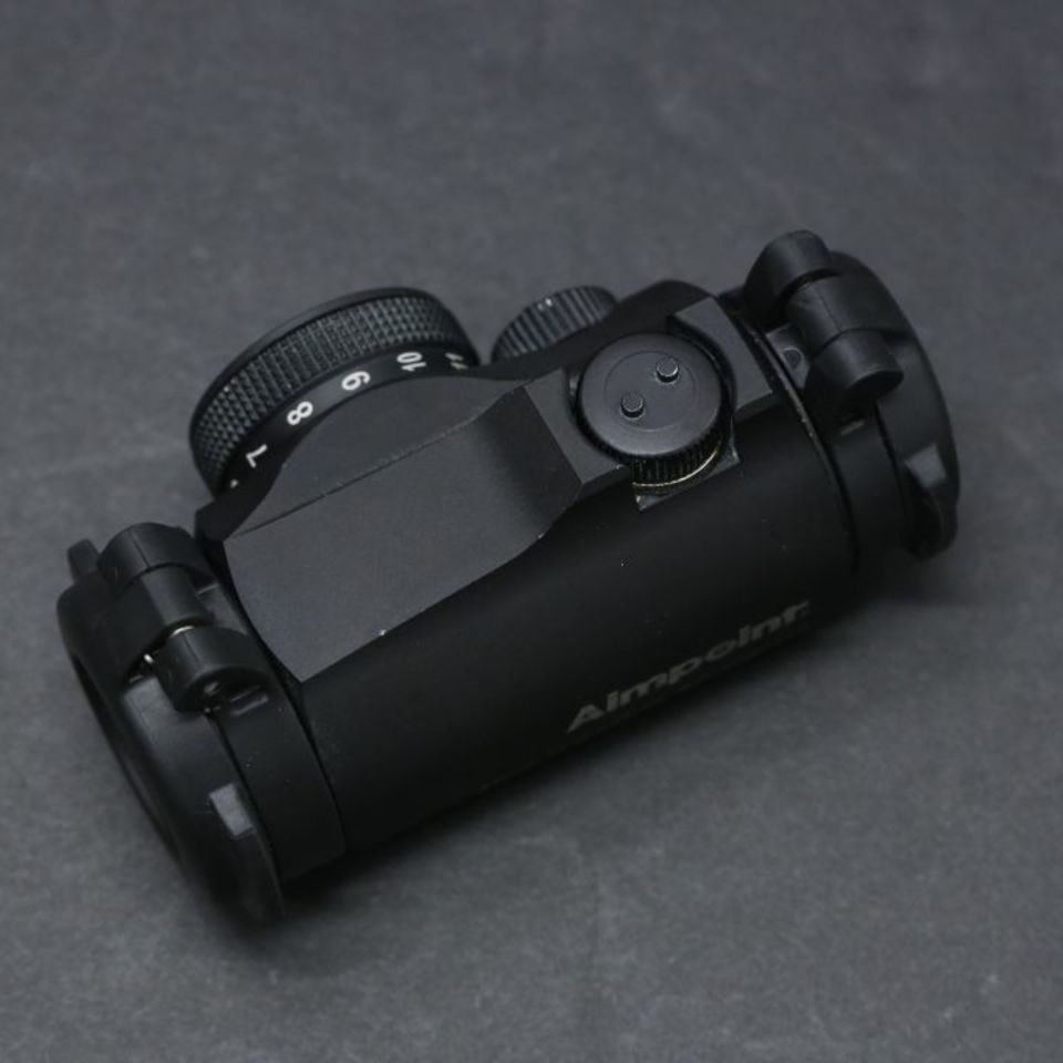 Image 4 - Aimpoint H2 2.0 MOA