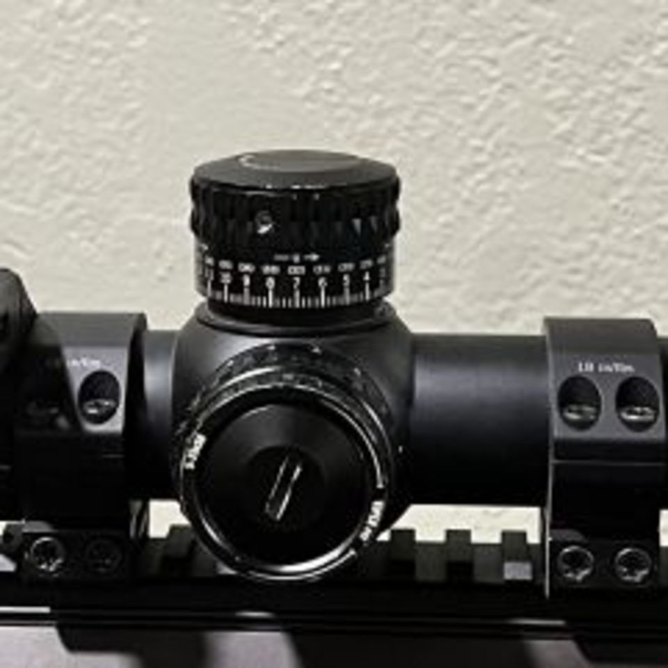 Image 4 - Vortex Viper PST Gen 2 w/extra