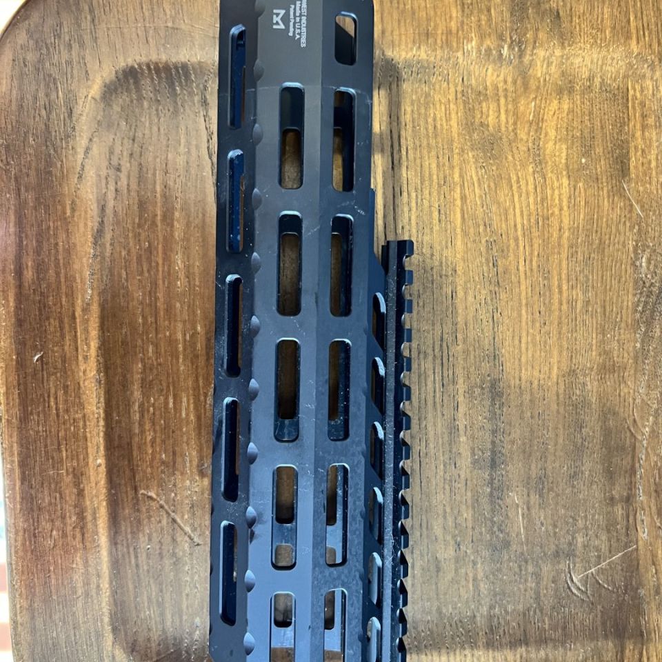 Image 2 - Sig MCX MI 10” SD Handgaurd