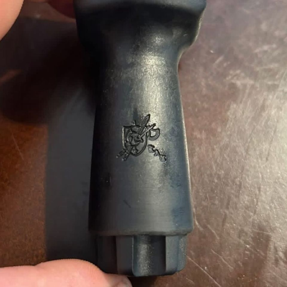 Image 2 - Kac stubby grips 