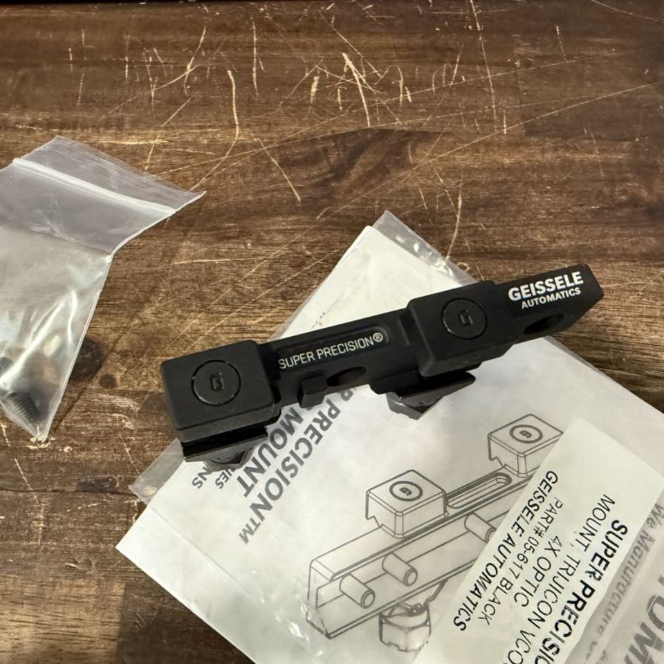 Image 3 - Geissele VCOG Mount - NEW