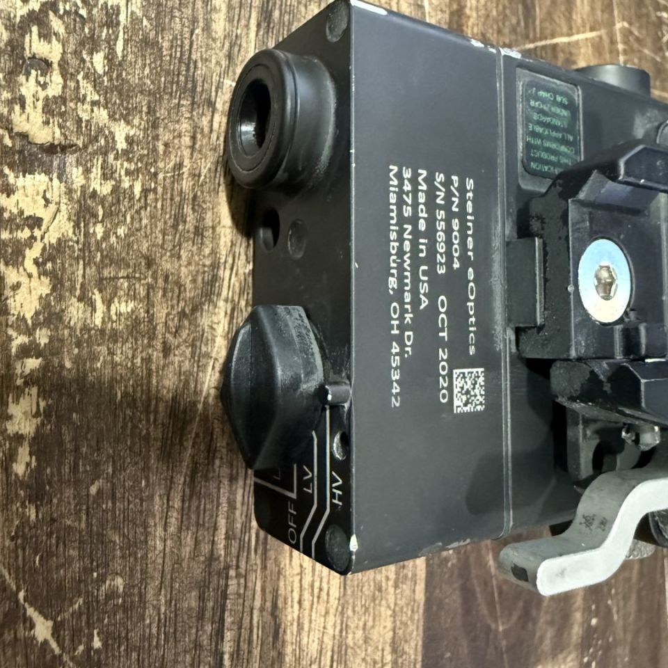 Image 3 - Dbal i2 Red Vis/ IR Model 9004