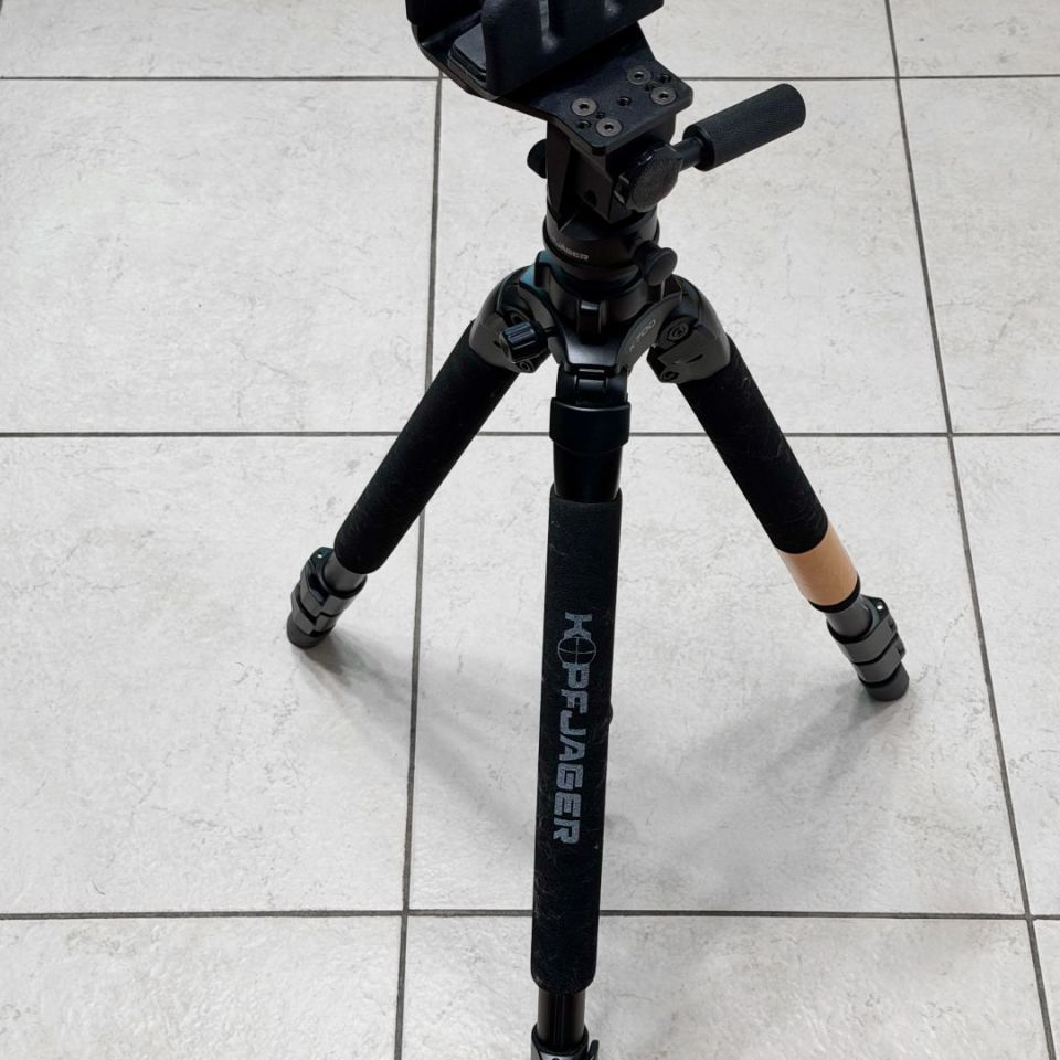 Image 1 - K700 Tripod & Reaper Grip