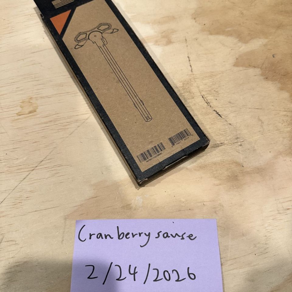 Image 2 - NiB Aero Ambi Charging Handle