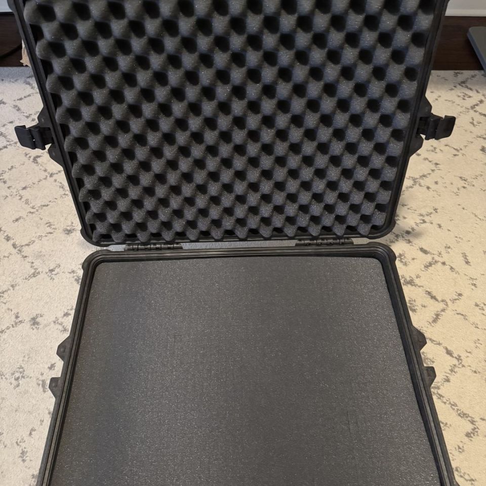 Image 2 - Pelican 1600