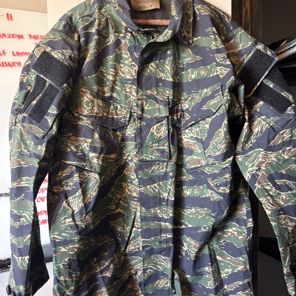 Image 1 - Platatac Kurtz Top L-R 