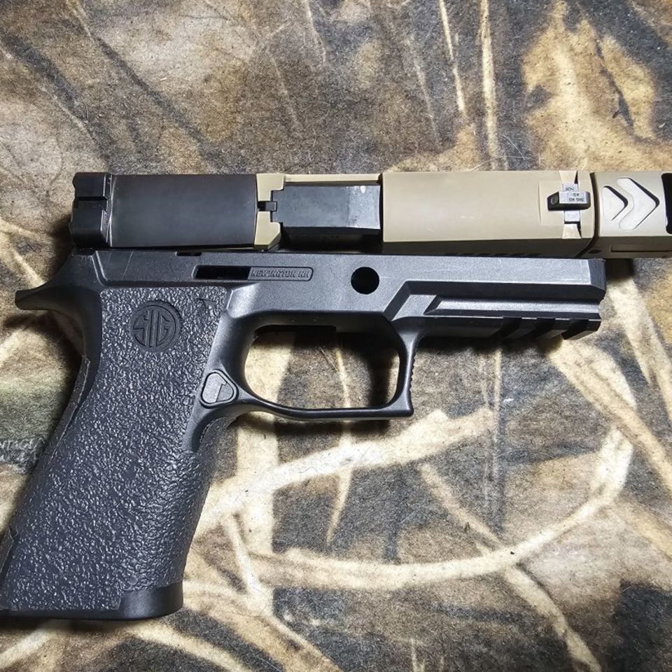 Image 3 - Sig 320 complete slide w/ grip