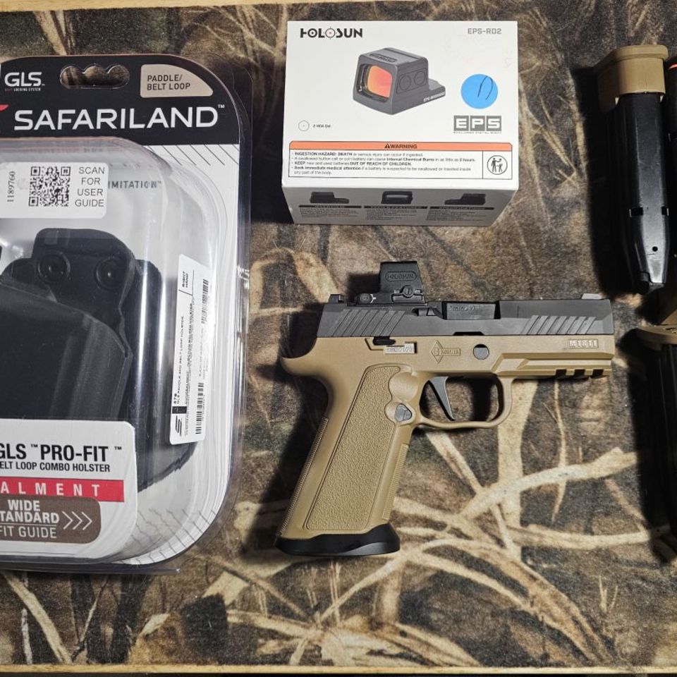 Image 3 - Sig 320 Compact