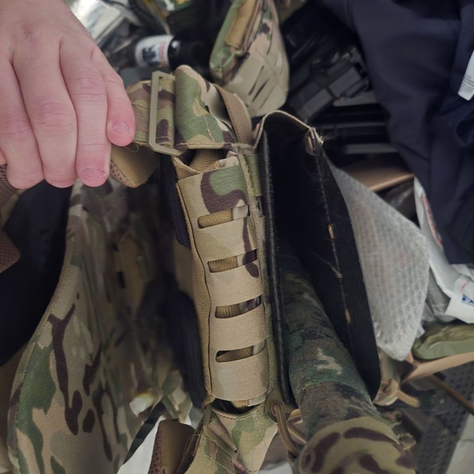 Image 2 - Ferro sleeve 