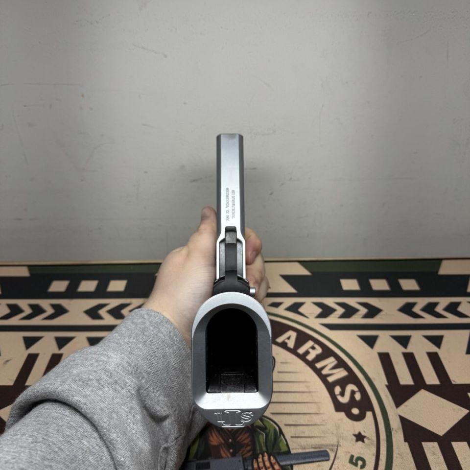 Image 3 - STI International DVC Limited