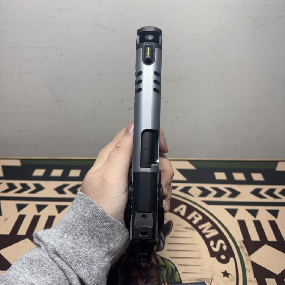 Image 4 - Staccato XC Tuxedo