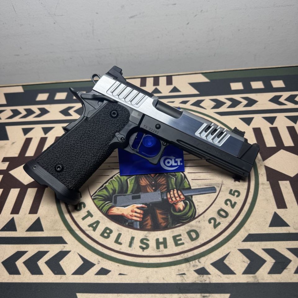 Image 3 - Staccato XC Tuxedo