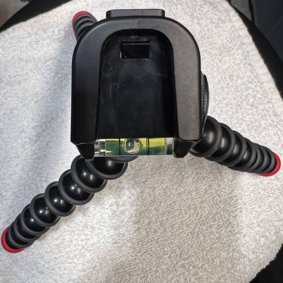 Image 2 - Xero Tripod Joby