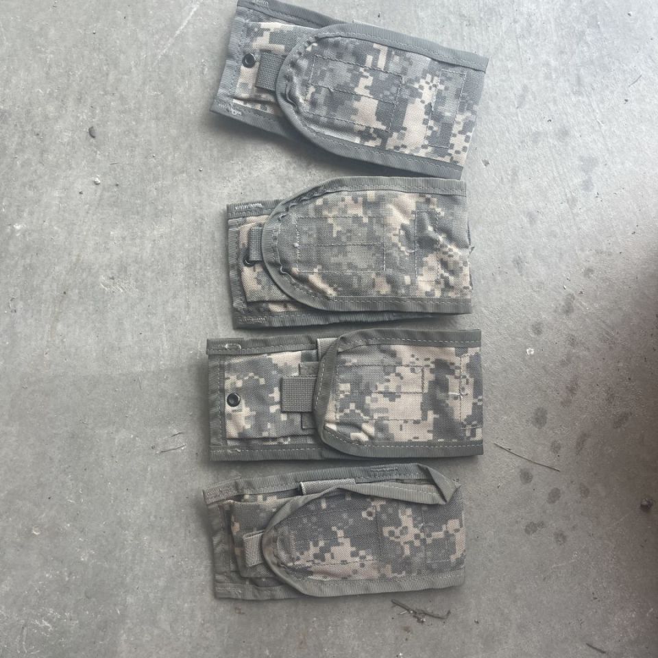 Image 1 - Set of 4  m4 magazine pouches