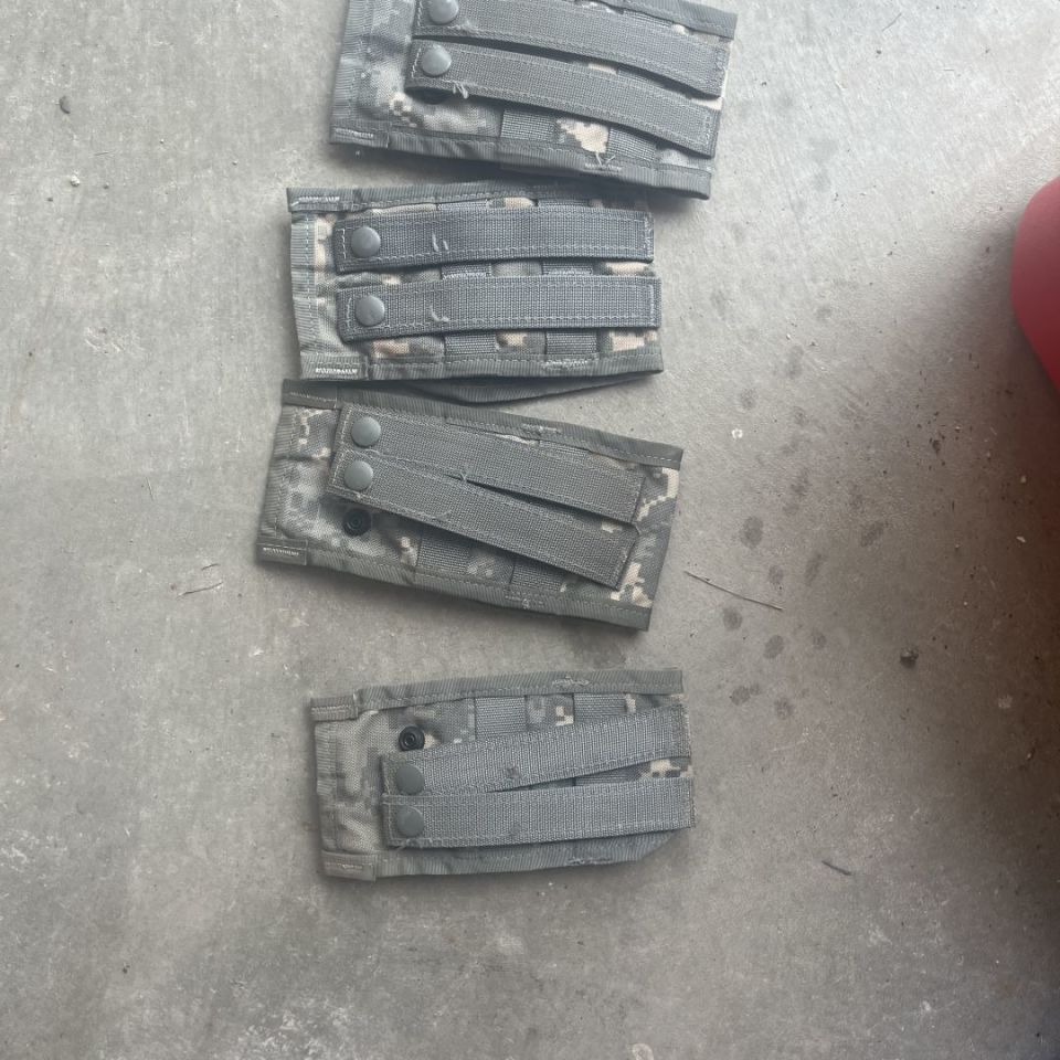 Image 2 - Set of 4  m4 magazine pouches