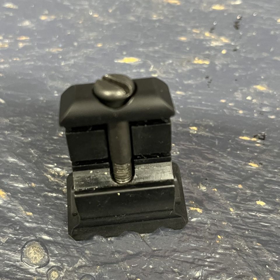 Image 4 - Daniel Defense offset mount