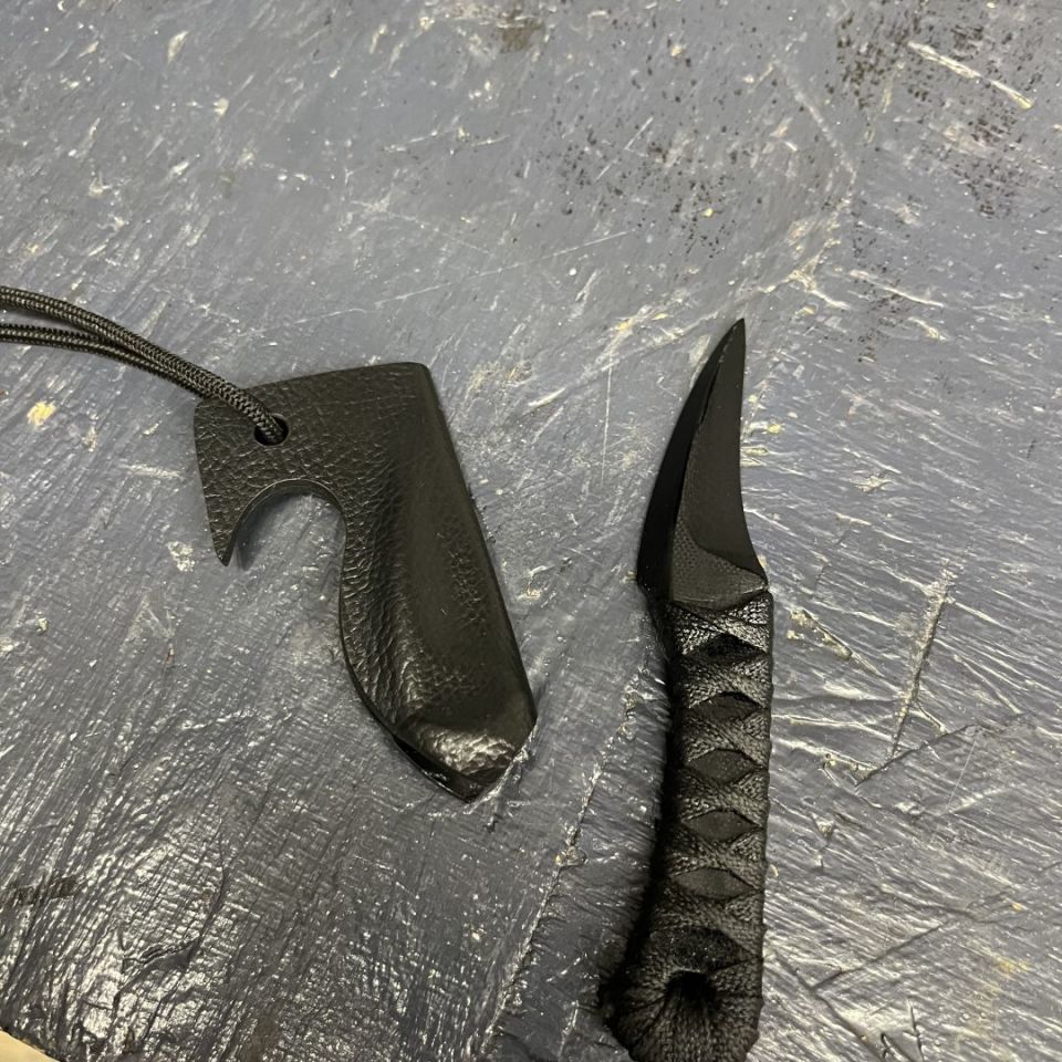 Image 1 - Non metallic knife, G10