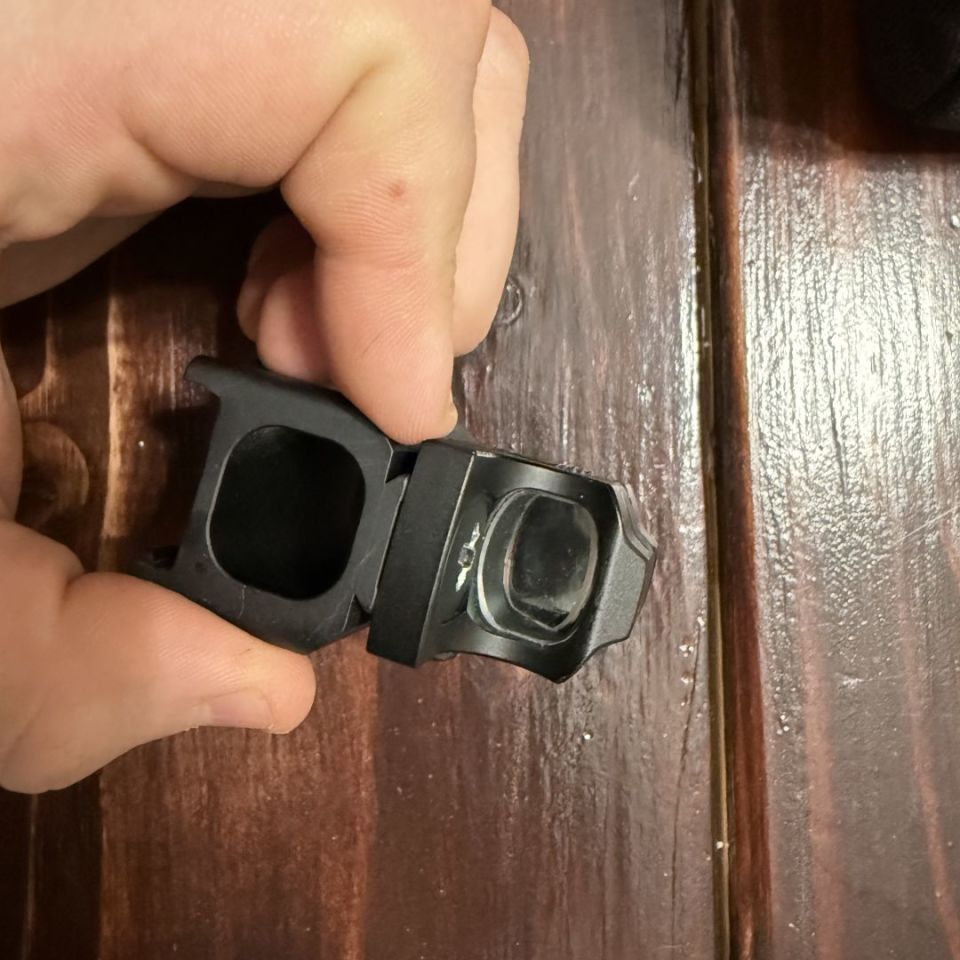 Image 2 - Aimpoint nano 