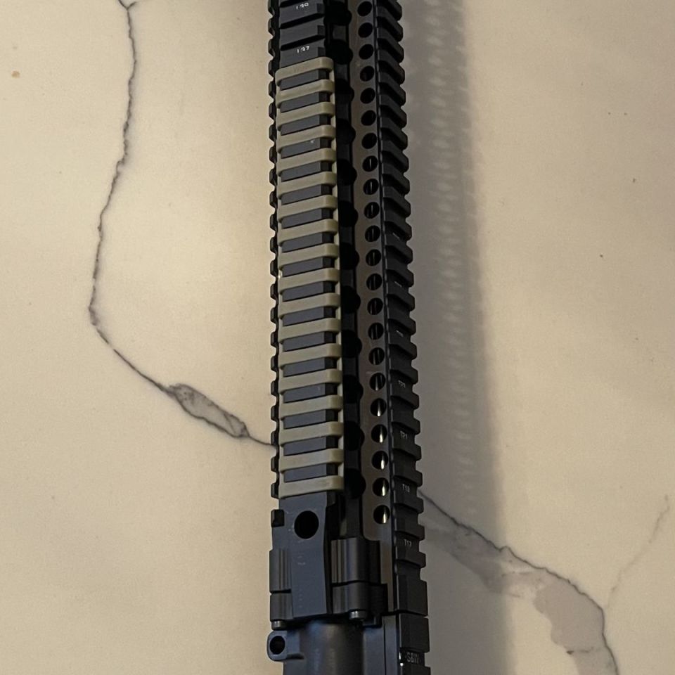 Image 1 - AR15 Upper DD Quad rail 16