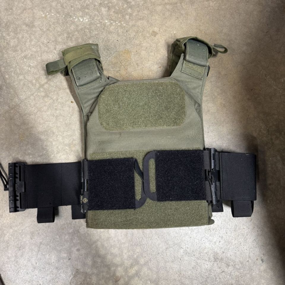 Image 2 - Tomahawk T3 plate carrier 