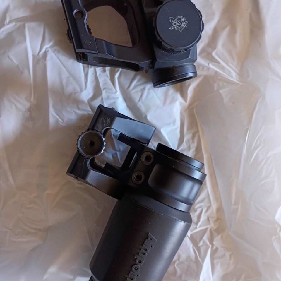 Image 2 - Aimpoint T2 & 3X-C magnifier 