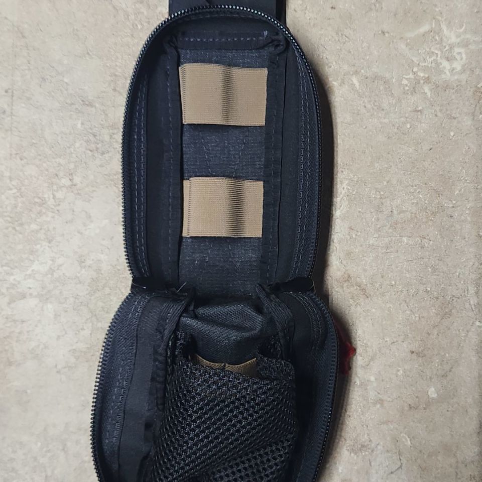 Image 3 - Esstac IFAK pouch