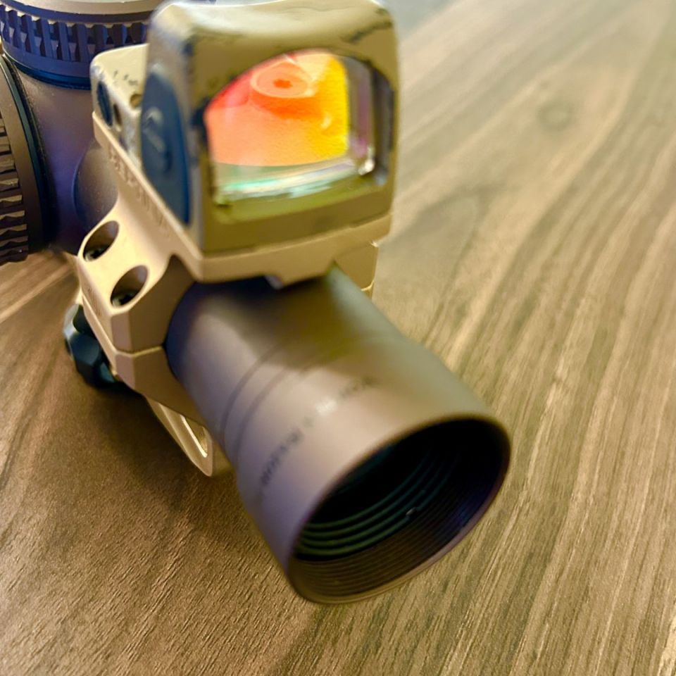 Image 4 - Razor 1-6 with RMR 06