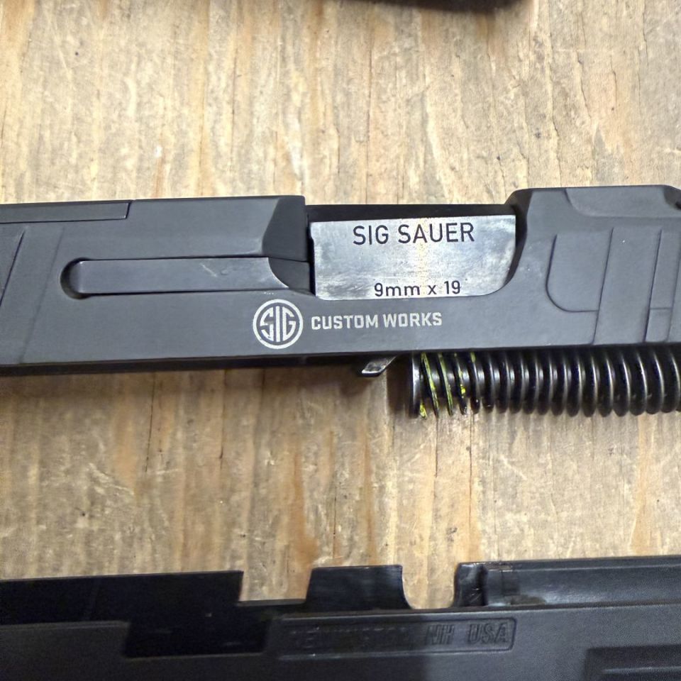 Image 3 - Sig P365xl spectre package