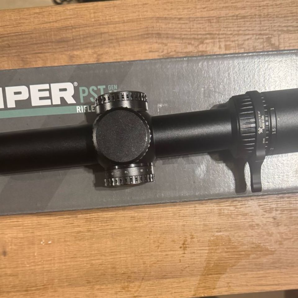 Image 3 - Vortex Viper PST 1-6 mrad