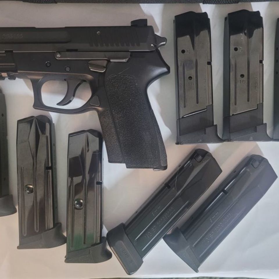 Image 2 - SIG SP2022