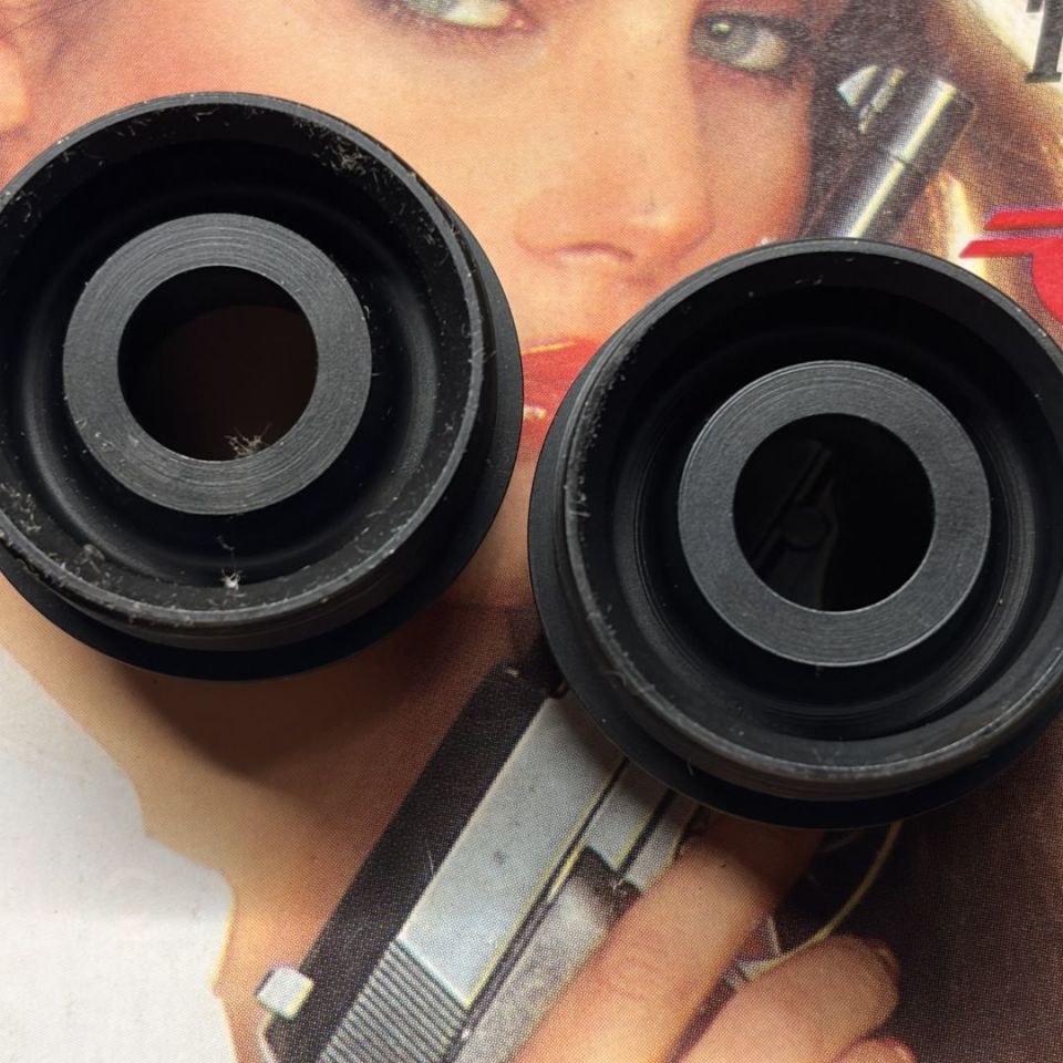 Image 2 - 5/8x24 Direct thread Hub