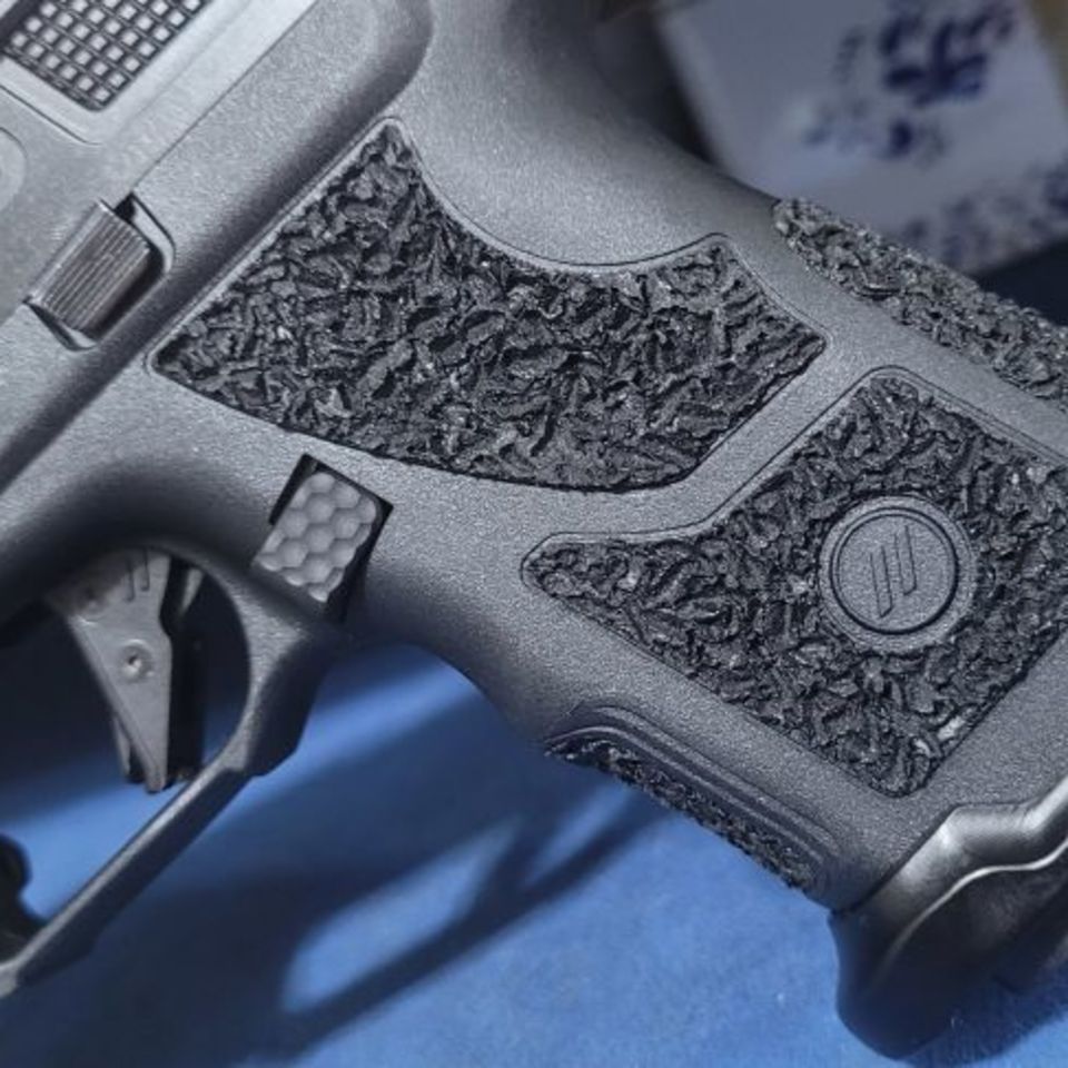 Image 3 - Zev stipped grip modules 