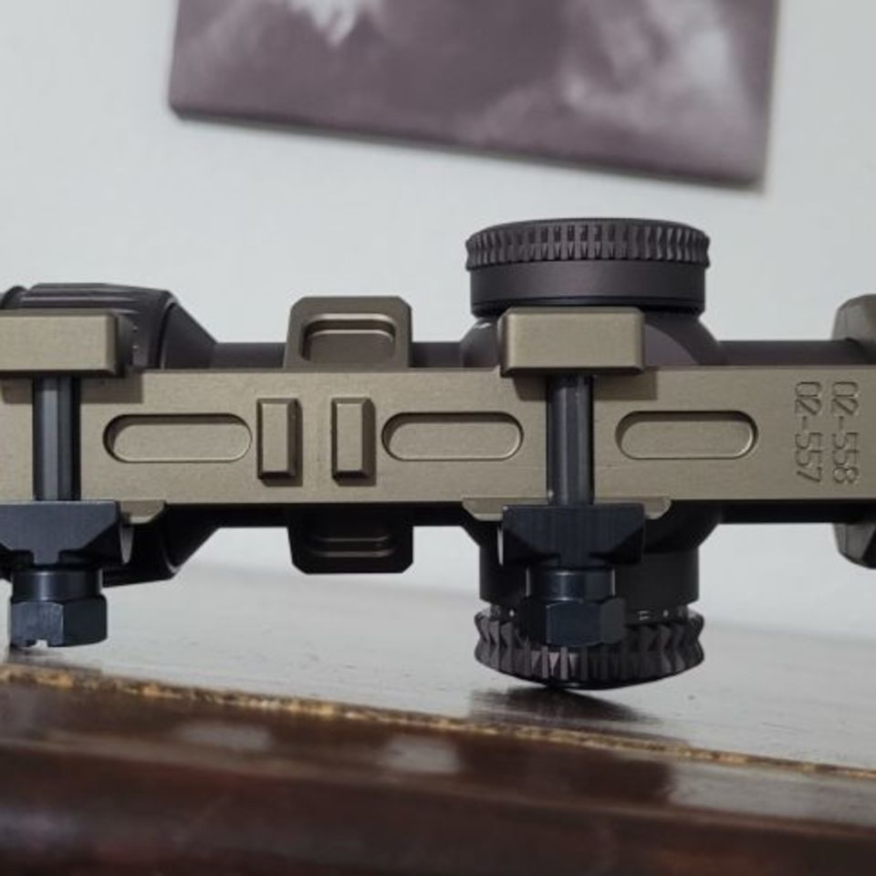 Image 5 - Vortex Razor 1-6 W/Mount