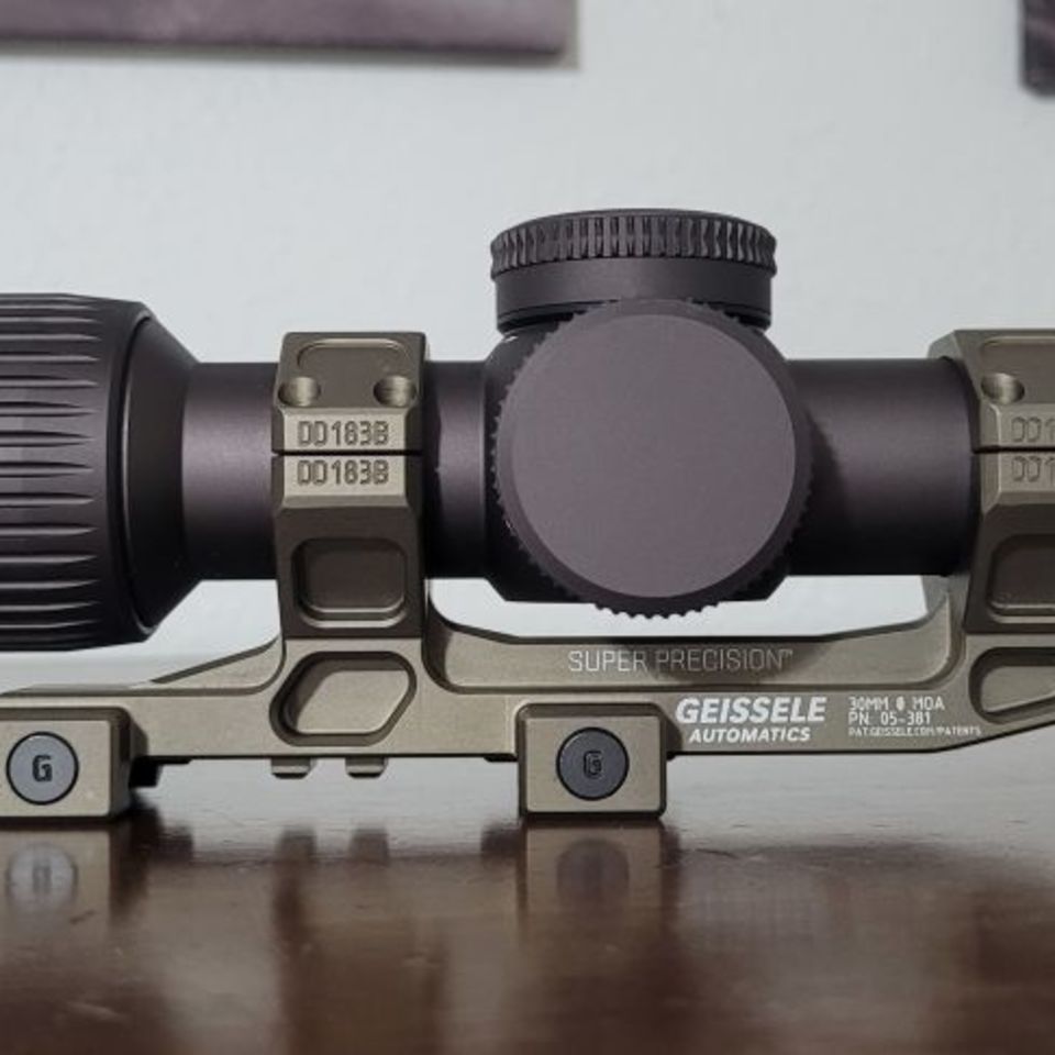 Image 1 - Vortex Razor 1-6 W/Mount