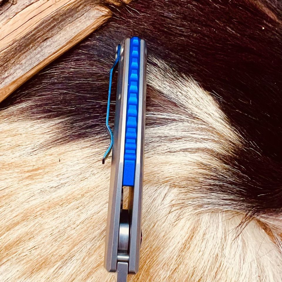 Image 2 - Two Zero Tolerance Knives