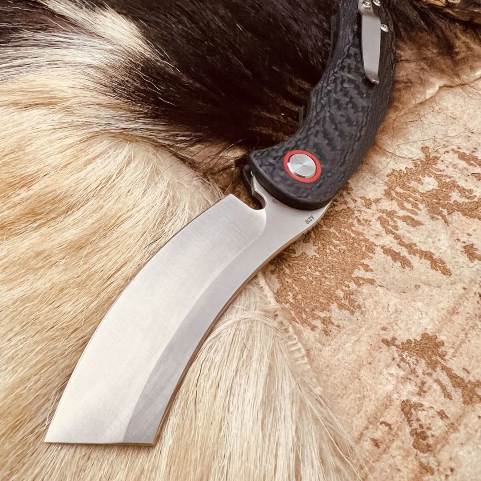 Image 2 - Red Horse Hell Razor Auto